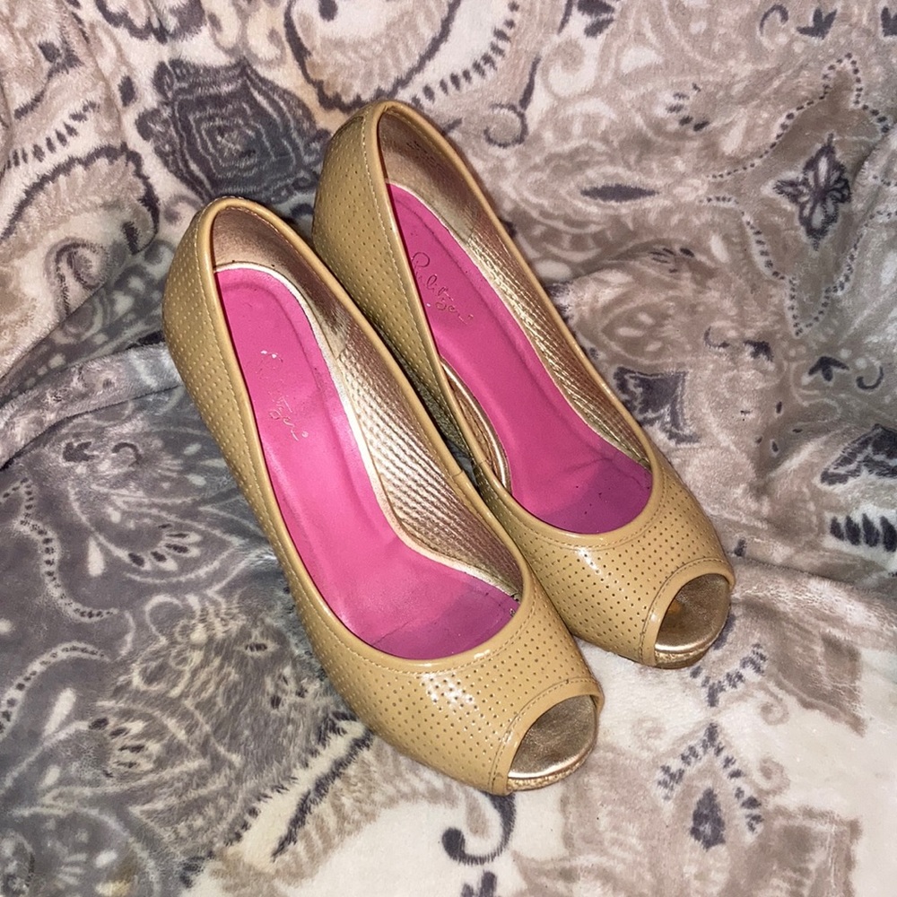 Lilly Pulitzer peep toe wedge